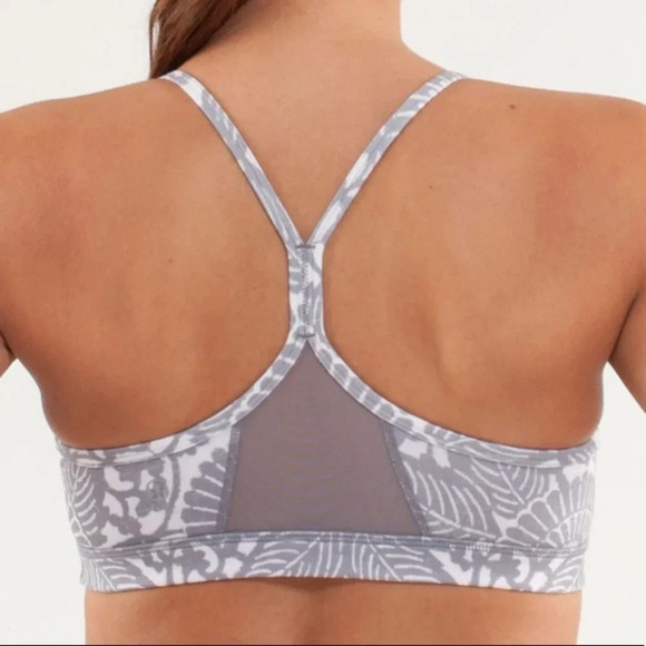 Lululemon Flow Y Bra IV in Beachy  Floral White Fossil - Picture 6 of 12